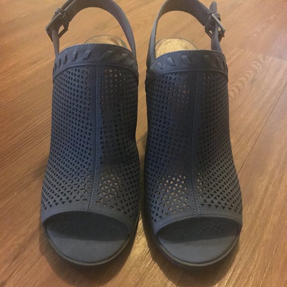 New-Indigo- Steel Blue Sandals with heels - Picture 3 of 4